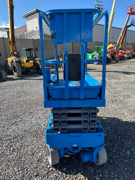 19' 2018 Genie GS-1930 Scissor Lift -Two Year Warranty- (id.1016b)