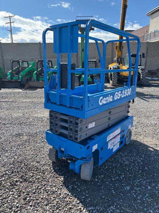 19' 2018 Genie GS-1930 Scissor Lift -Two Year Warranty- (id.1016b)