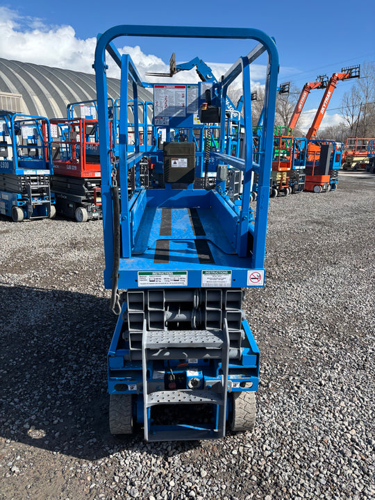 19' 2018 Genie GS-1930 Scissor Lift -Two Year Warranty- (id.1016b)