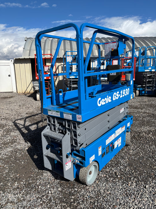 19' 2018 Genie GS-1930 Scissor Lift -Two Year Warranty- (id.1016b)