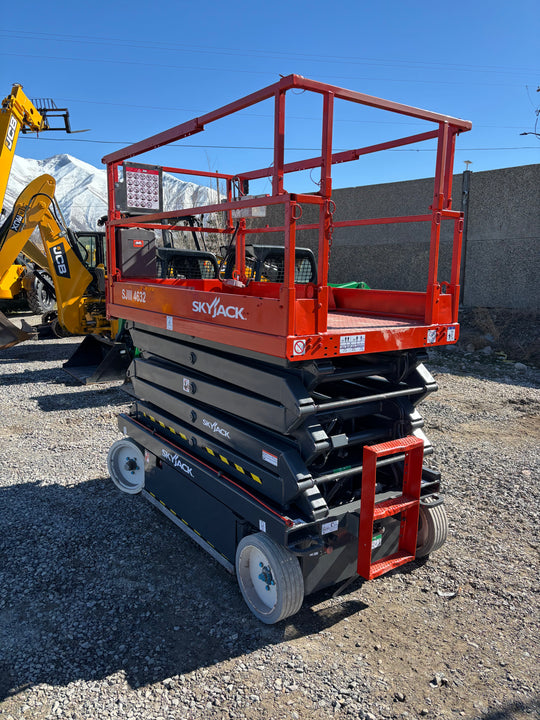 32' 2015 Skyjack SJ 4632 -2 yr Warranty- Scissorlift (id.5926d)