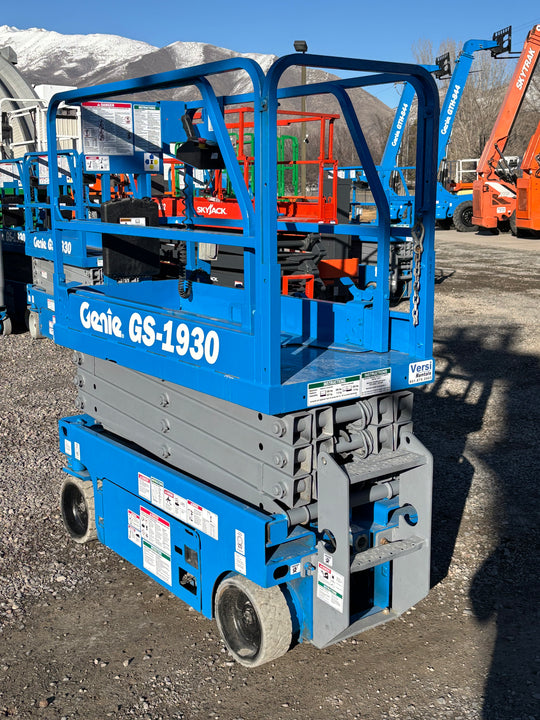 19' 2016 Genie GS-1930 19 ft -2 yr Warranty- Scissorlift (id.4847d)