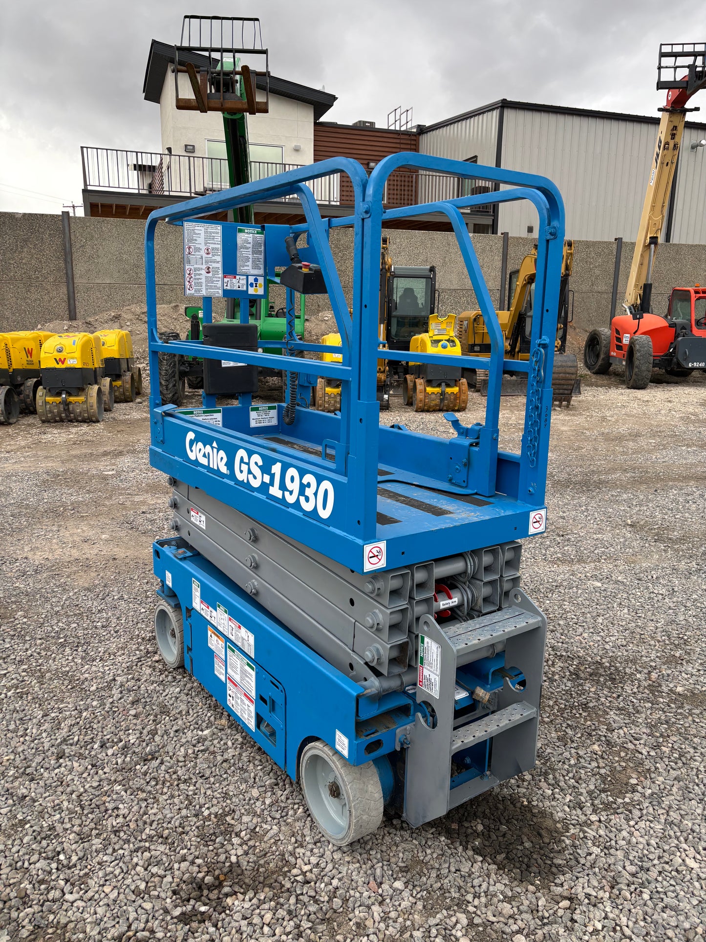 19' 2017 Genie GS-1930 19' -2yr Warranty- Scissorlift (id.3084b)