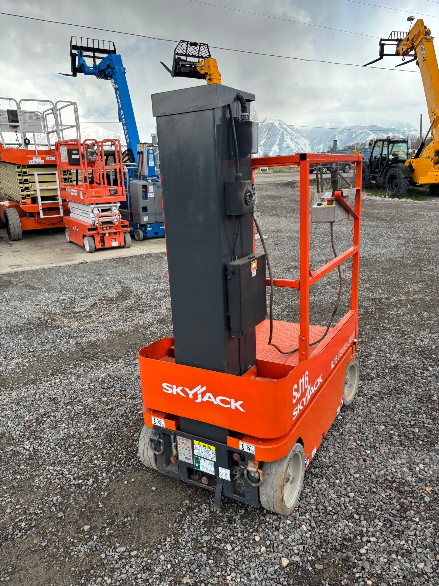 16' 2019 Skyjack SJ16 Scissorlifts -Two Year Warranty- (id.6970c)