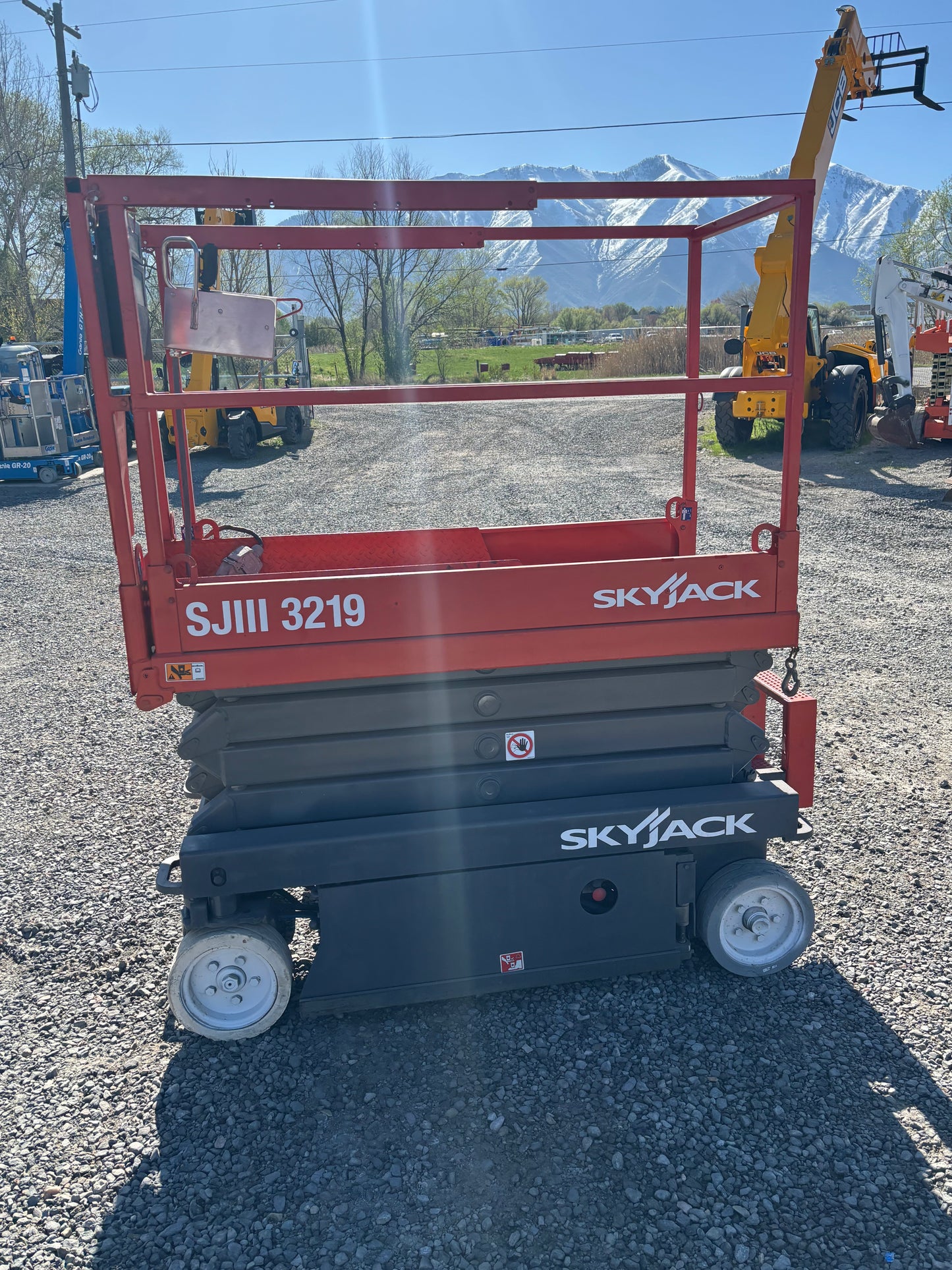 2016 Skyjack SJIII 3219 Scissorlifts -Two Year Warranty- (id.9176b)