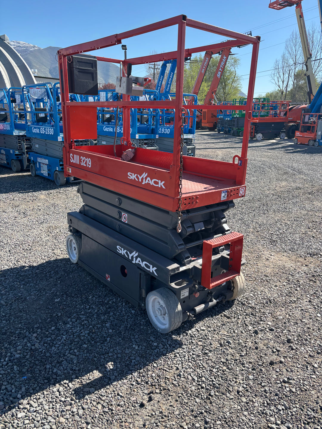 19’ 2016 Skyjack SJIII 3219 Scissorlifts -Two Year Warranty- (id.9176b)