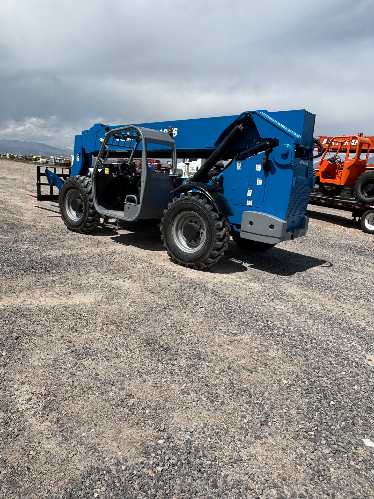 2012 Genie GTH-1056 Forklift Telehandler (id.5681)
