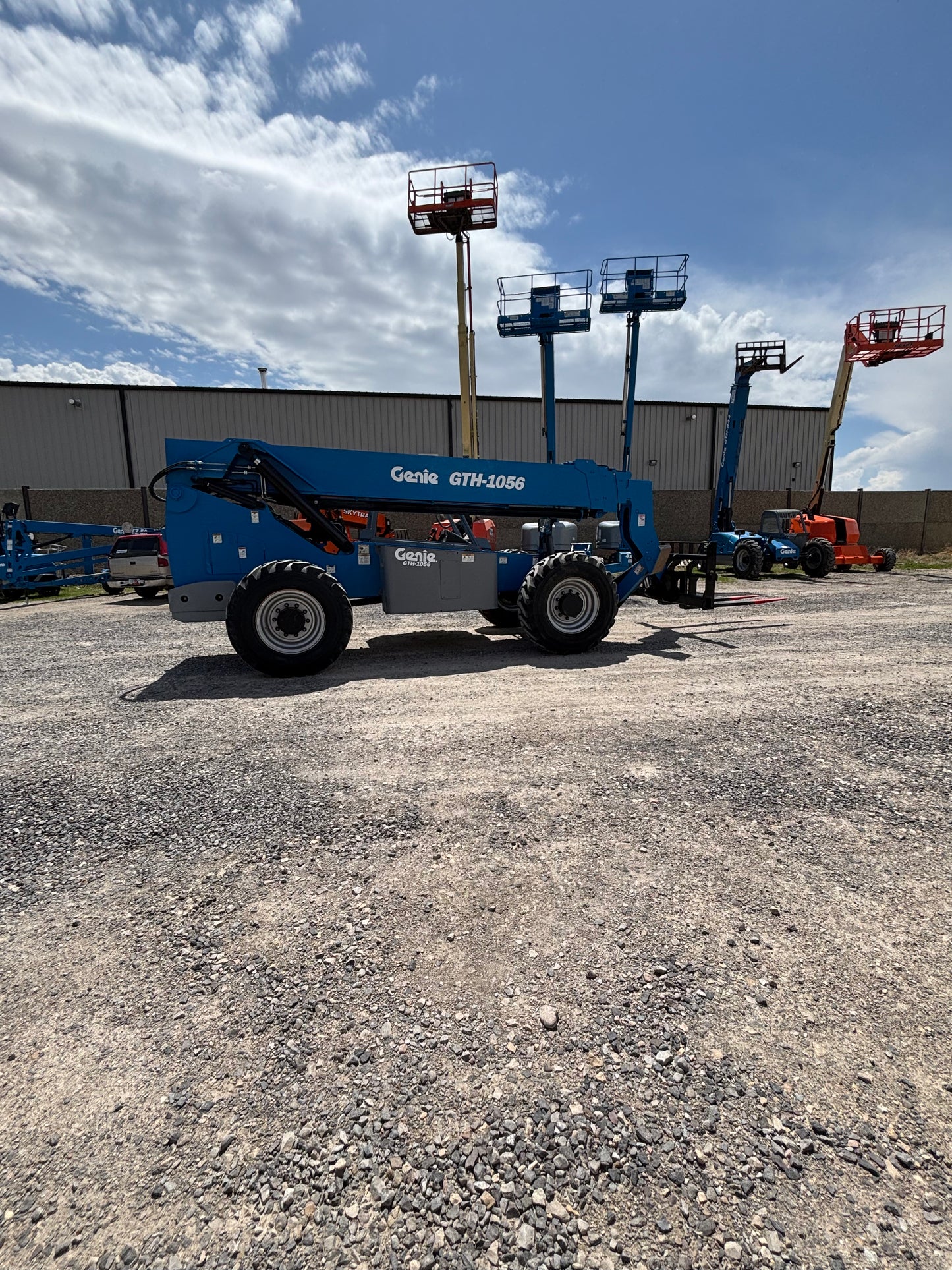 2012 Genie GTH-1056 Forklift Telehandler (id.5681)