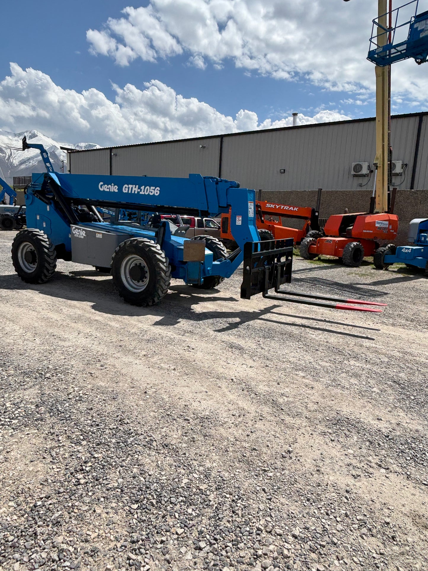 2012 Genie GTH-1056 Forklift Telehandler (id.5681)