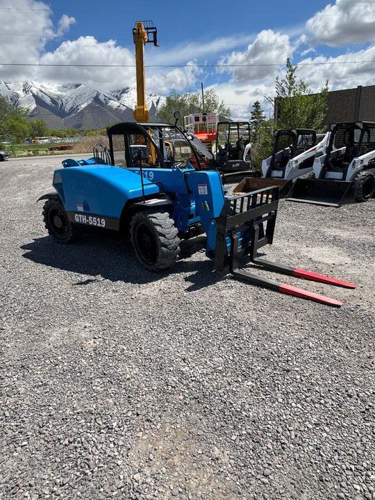 2016 Genie GTH-5519 Forklift Telehandler-Hrs. 2015- (id.4934)