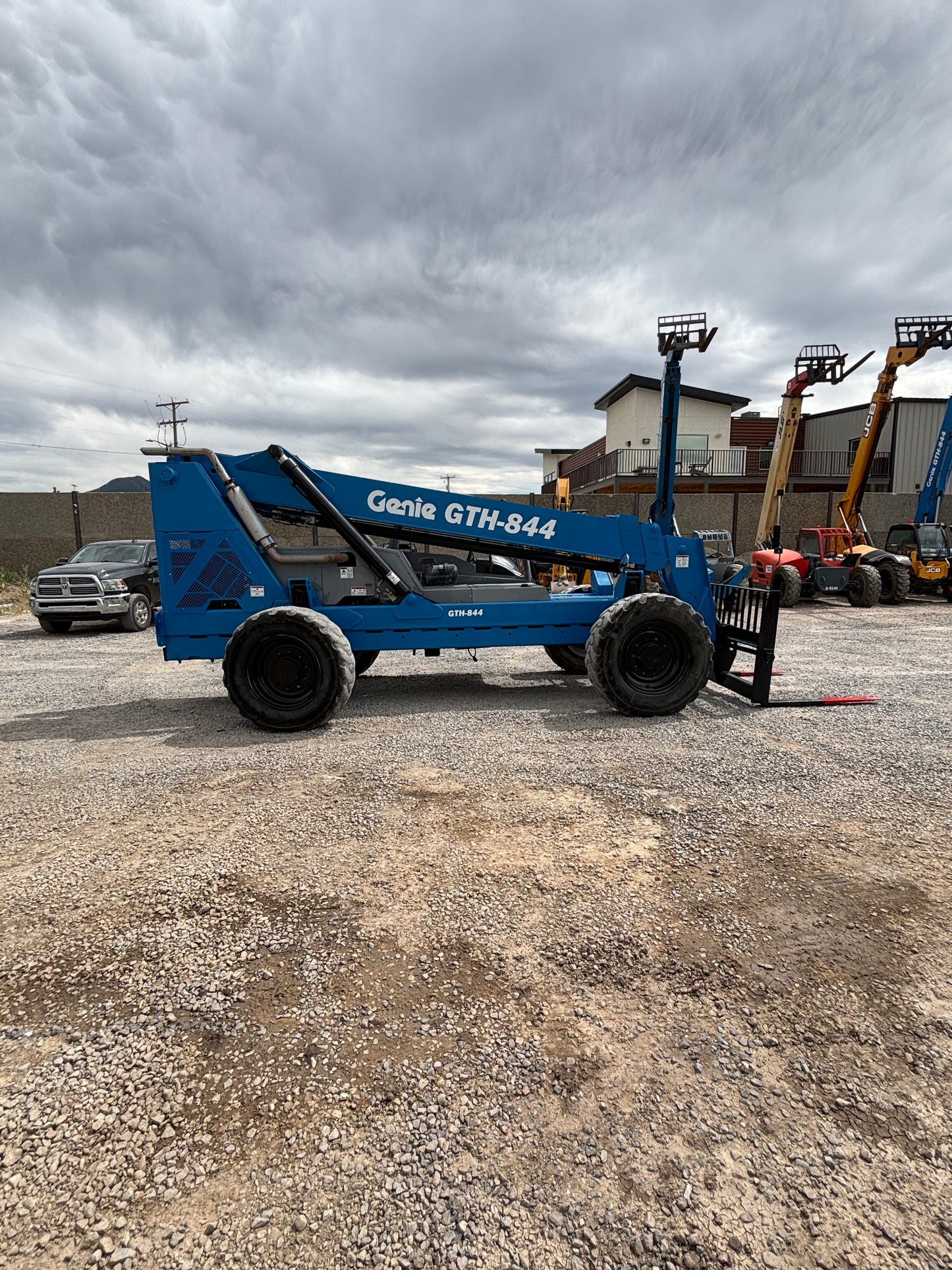 2012 Genie GTH-844 Forklift Telehandler (id 6454d)