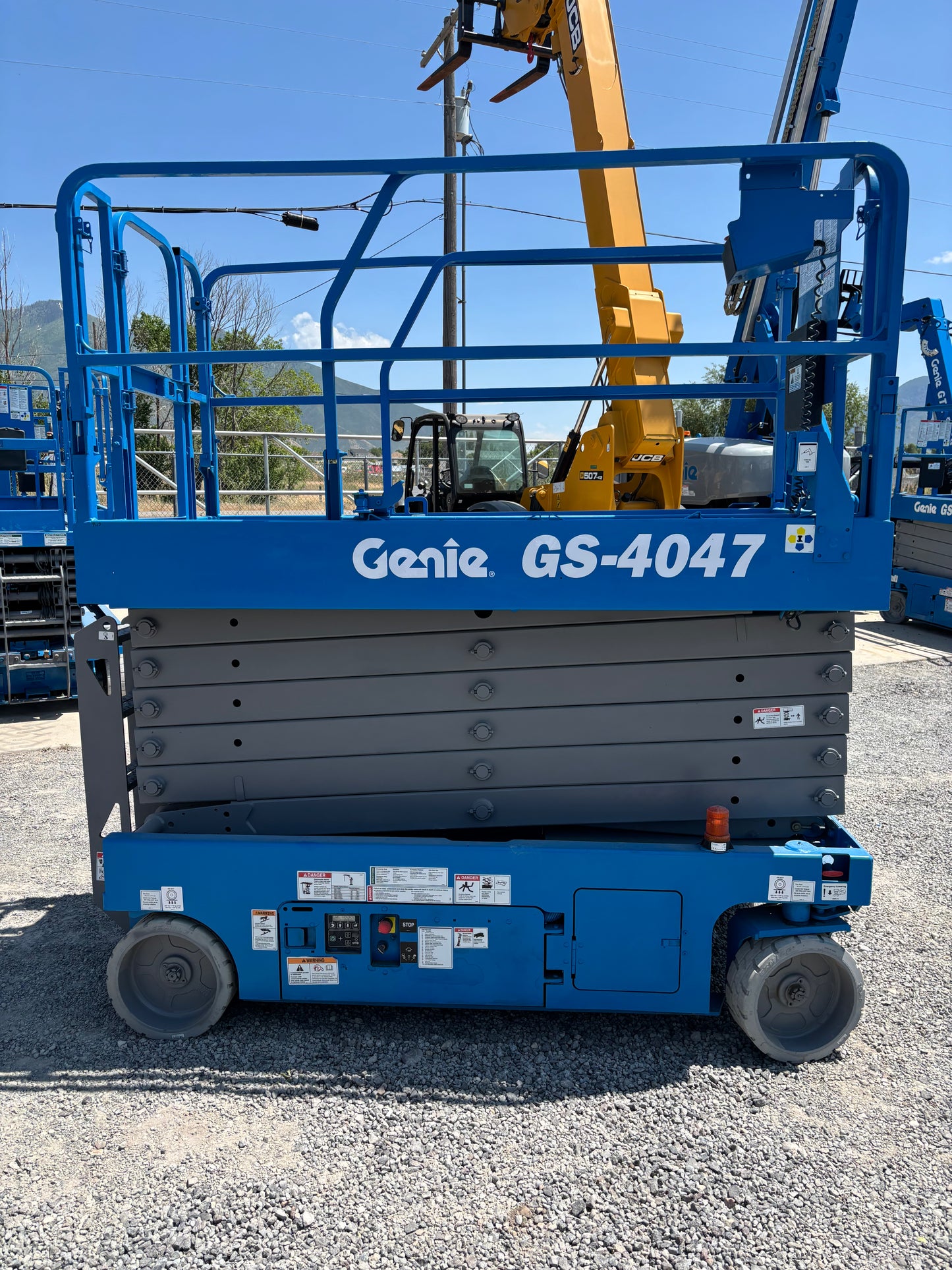 2016 Genie GS 4047 (40') -2 Yr Warranty- Scissor Lift (Id.2277b)