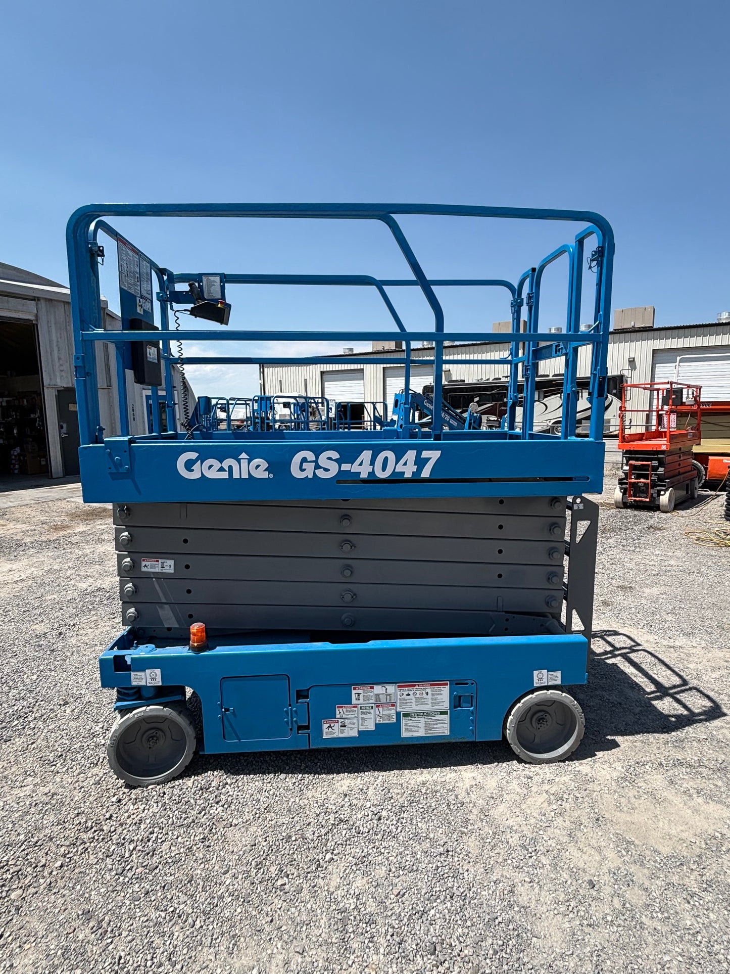 2016 Genie GS 4047 (40') -2 Yr Warranty- Scissor Lift (Id.2277b)
