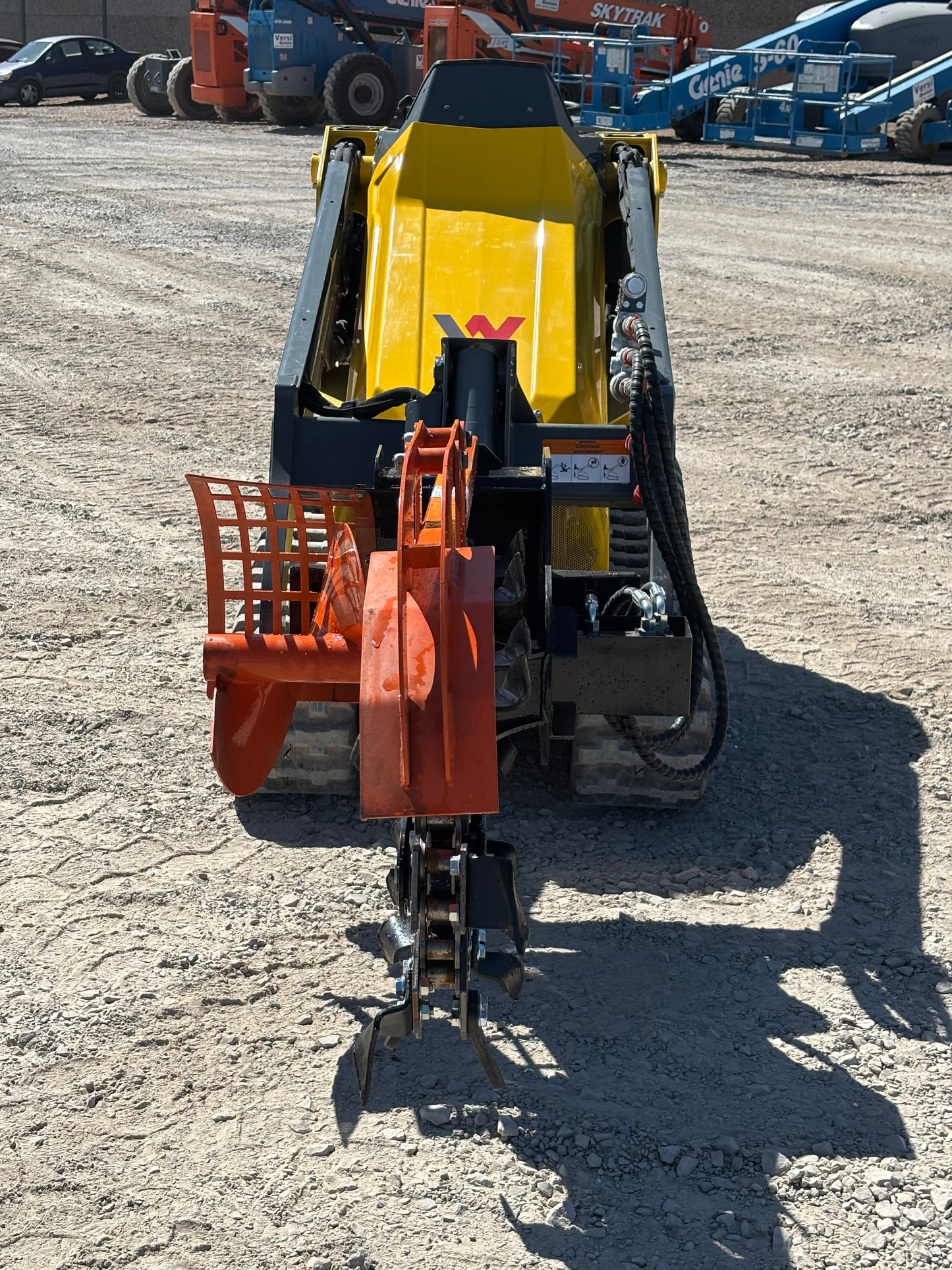2025 GIYI GY-D380 24 in Mini Skid Steer Trencher