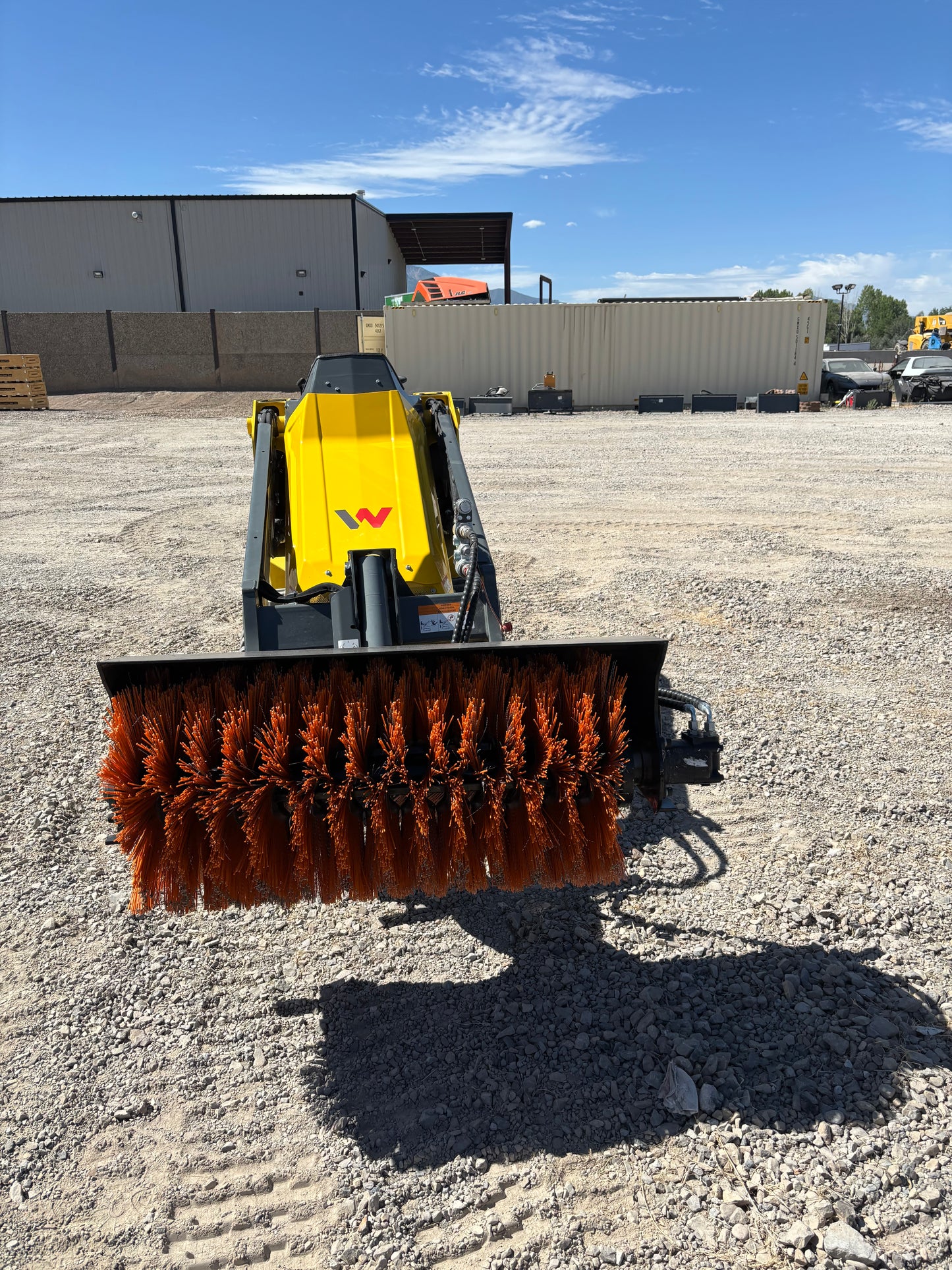 2025 New GIYI GY-QSJ Mini Skid Steer Sweeper Broom