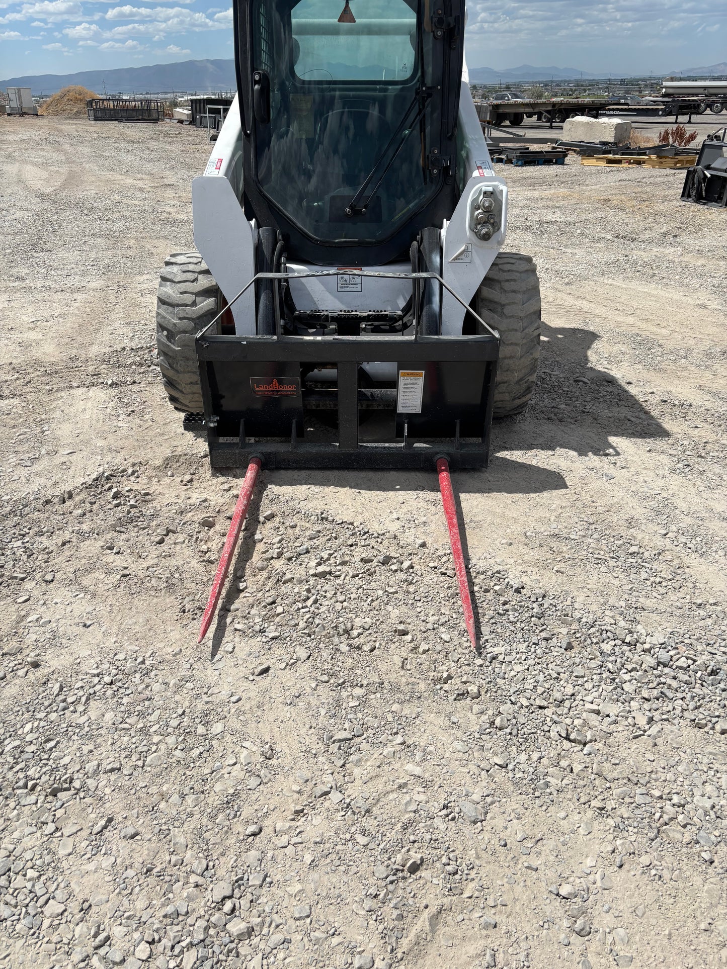 2025 Landhonor BS-12-2500G 45 in Skid Steer Bale Spear