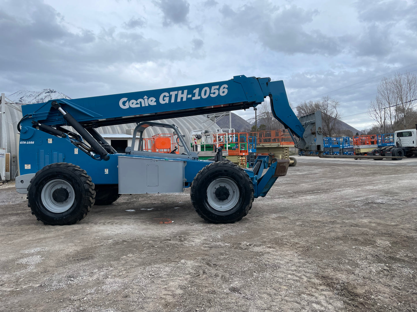2013 Genie GTH-1056 -Warranty- Forklift Telehandler (id.7817d)