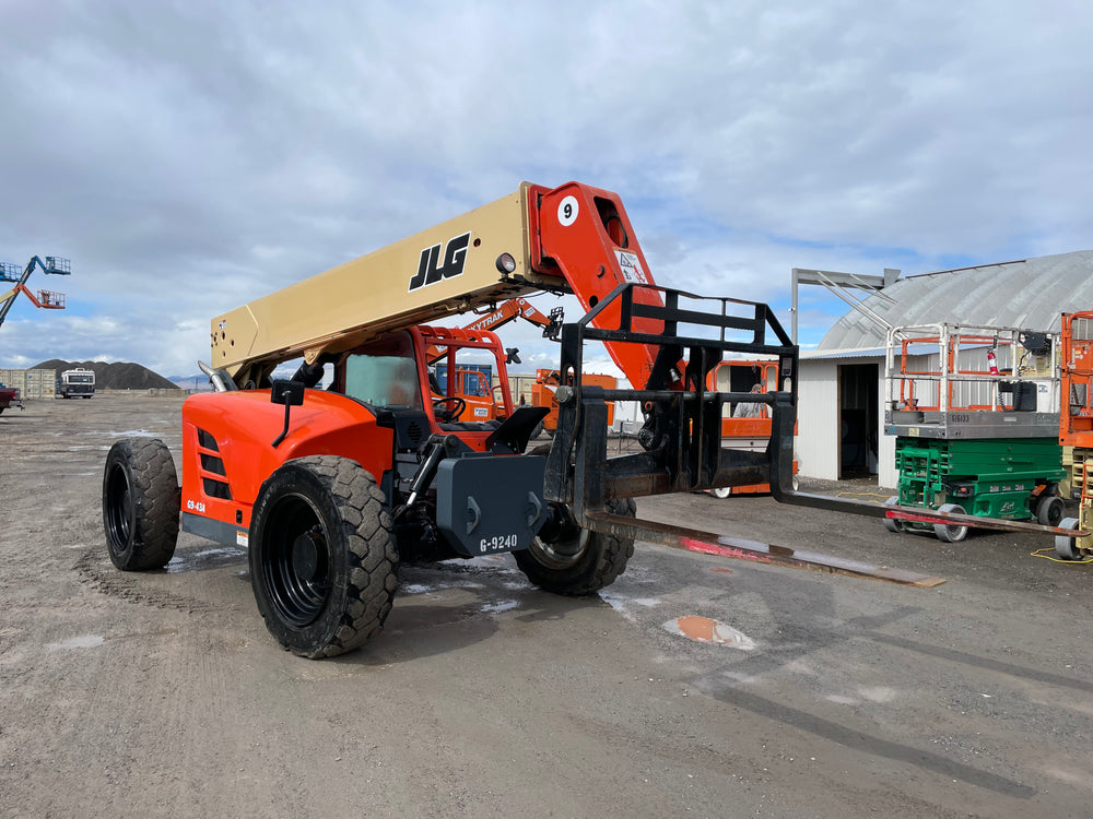 43 ft 2013 JLG G9-43 Forklift Telehandler -Hrs. 4536- (id.0610)
