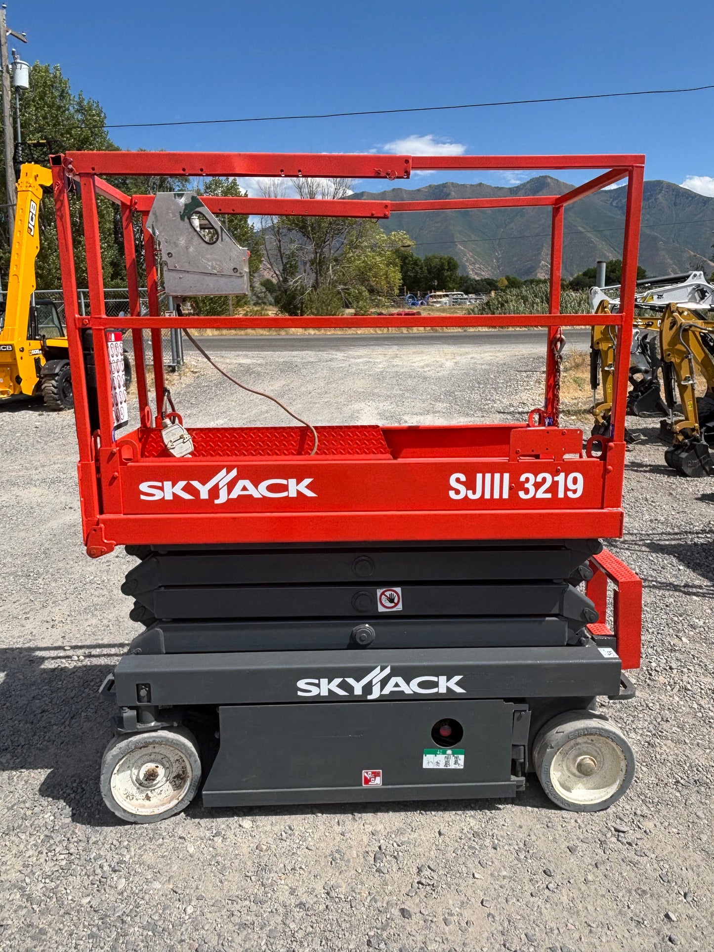 2020 Skyjack SJ 3219 19' -2 yr Warranty- Scissorlift (id2946b)