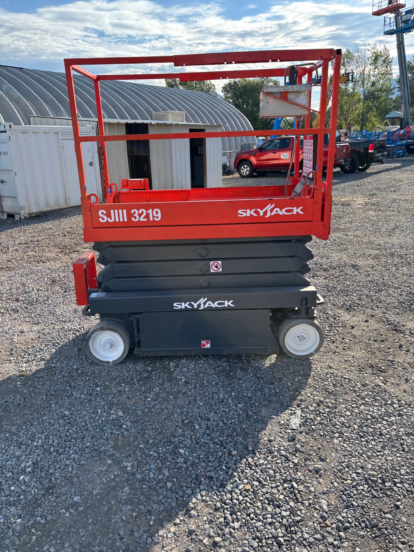 2020 Skyjack SJ 3219 19' -2 yr Warranty- Scissorlift (2815b)