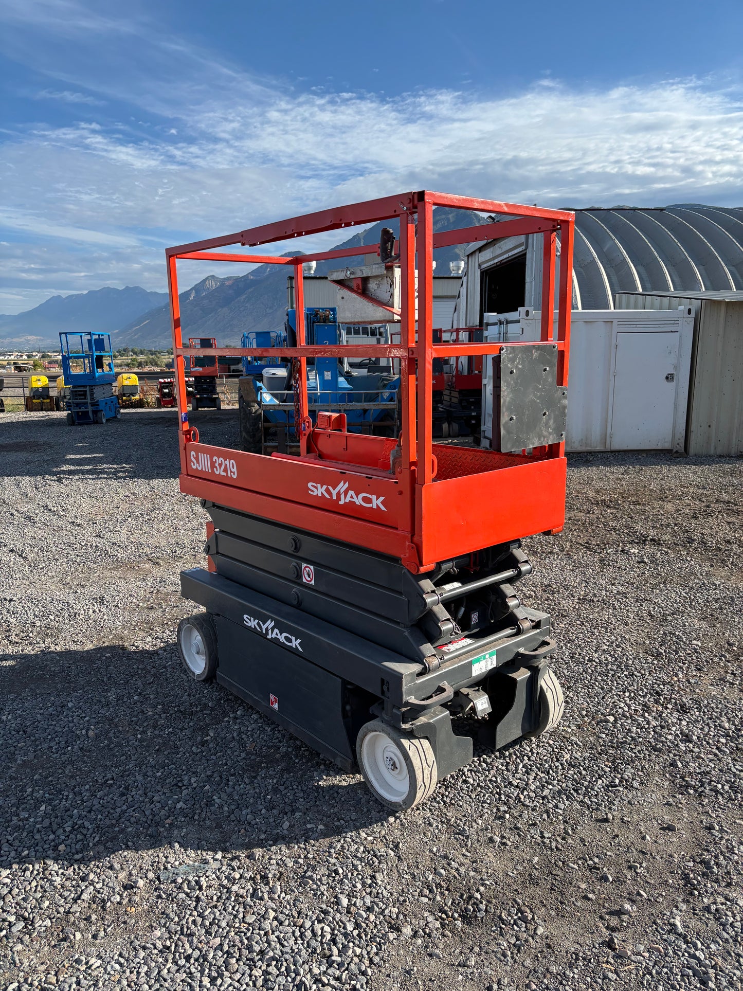 2020 Skyjack SJ 3219 19' -2 yr Warranty- Scissorlift (2815b)