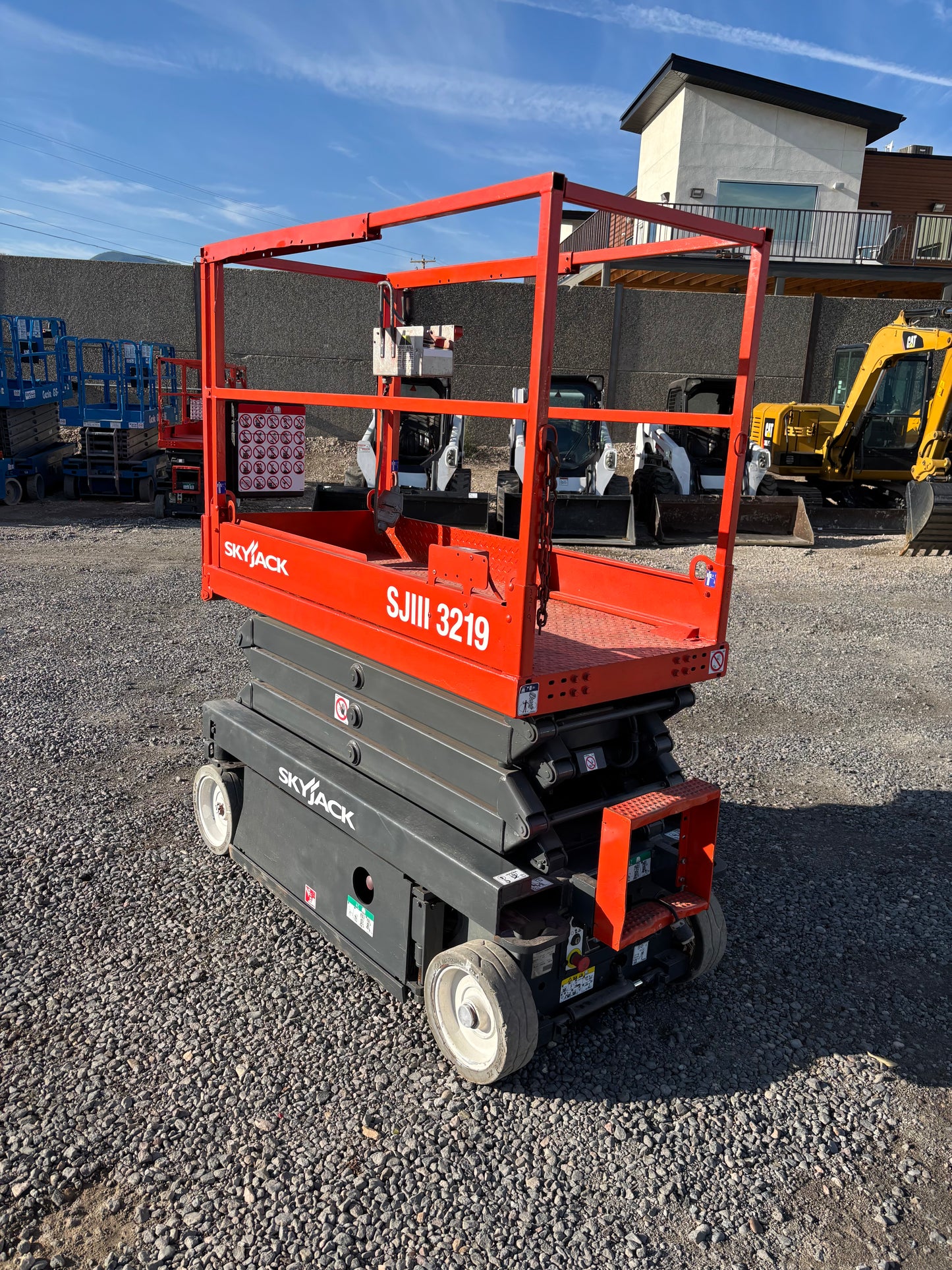 2020 Skyjack SJ 3219 19' -2 yr Warranty- Scissorlift (2815b)