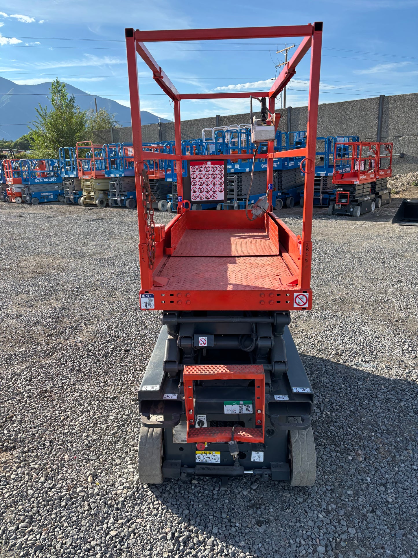 2020 Skyjack SJ 3219 19' -2 yr Warranty- Scissorlift (2815b)