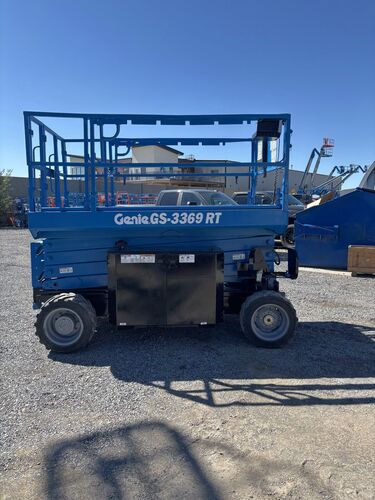 2017 Genie GS-3369 RT (33') -Warranty- Scissorlift Dual Fuel 4x4 (id.2114)
