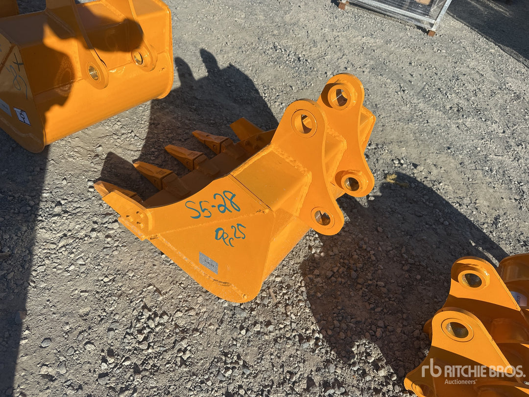 2025 24" Digging Bucket Fits Cat 305/307