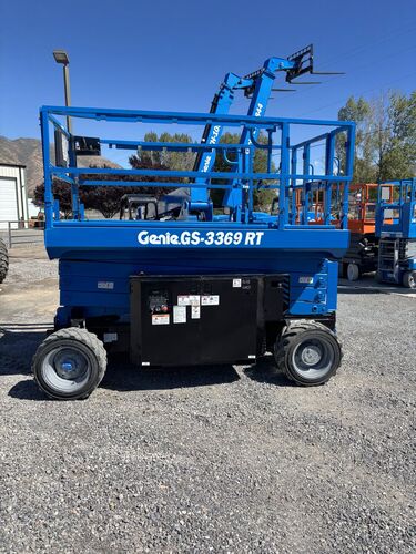 2017 Genie GS-3369 RT (33') -Warranty- Scissorlift Dual Fuel 4x4 (id.2114)